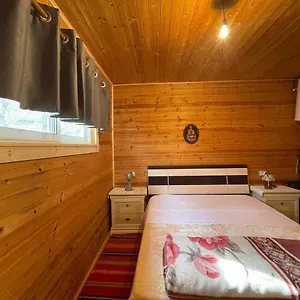  Chalet Origjina Farm